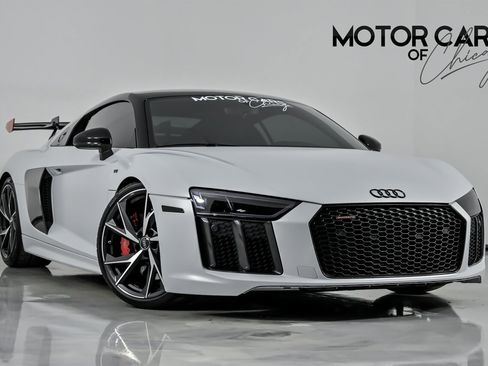 Used 2017 Audi R8 V10 image 1