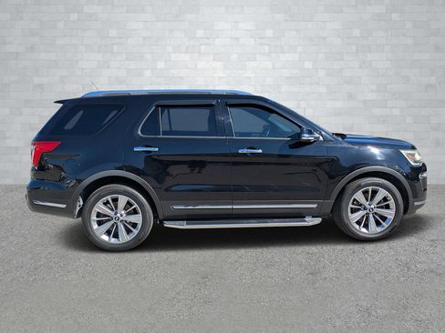 Used 2018 Ford Explorer Limited image 4