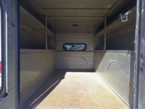 Used 2014 RAM 2500 Tradesman image 11