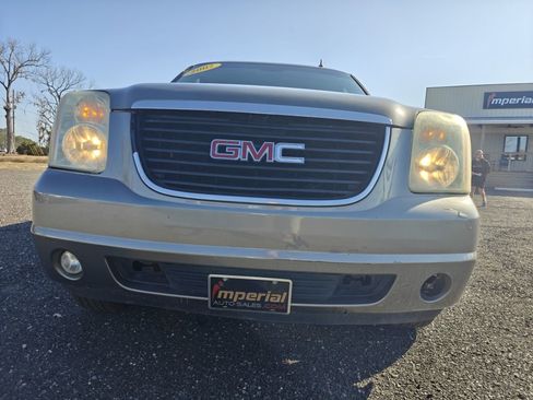 Used 2007 GMC Yukon XL SLE image 2
