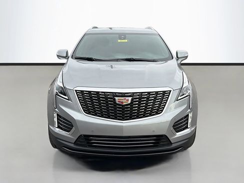 New 2026 Cadillac XT5 Luxury image 2