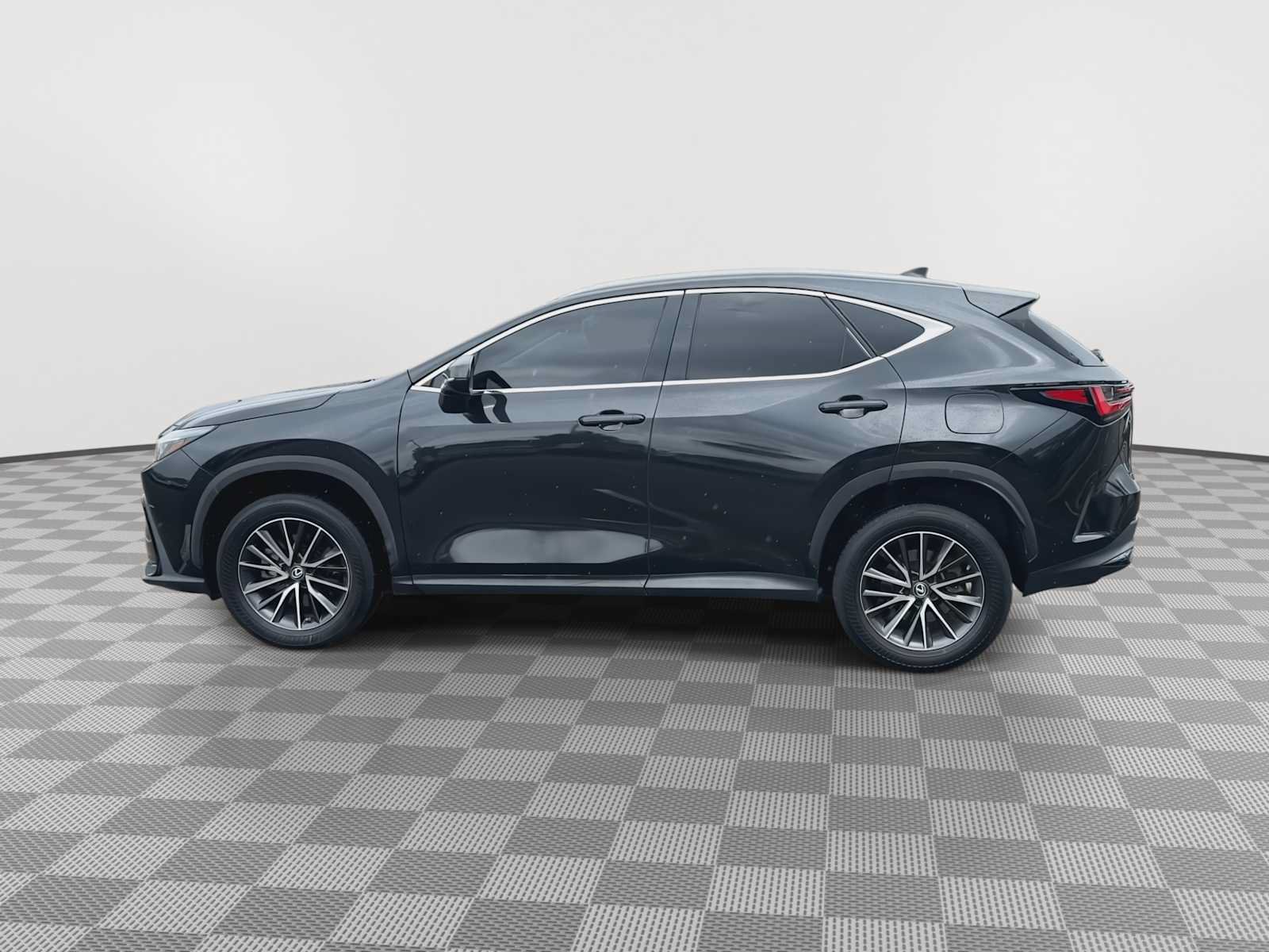 Used 2023 Lexus NX 250 FWD w/ Towing Package (2000 Lbs) image 5