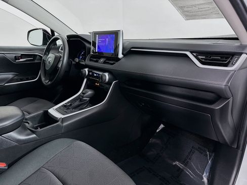 Certified 2024 Toyota RAV4 XLE image 28