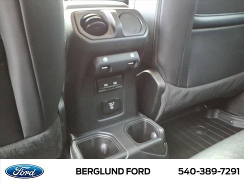 Used 2021 Jeep Gladiator Overland image 36