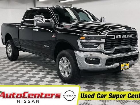 Used 2025 RAM 3500 Big Horn AWD/4WD image 1