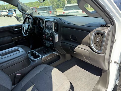 Used 2020 Chevrolet Silverado 2500 LT w/ Texas Edition AWD/4WD image 21