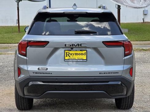 New 2027 GMC Terrain Elevation w/ Elevation Premium Package FWD image 4