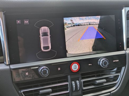 New 2025 Porsche Macan image 18