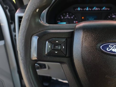 Used 2018 Ford F550 2WD Regular Cab Super Duty image 23
