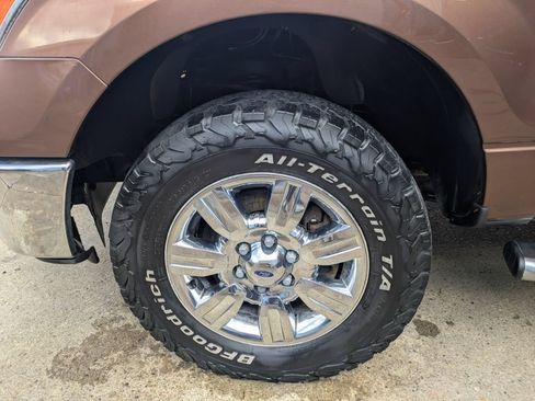 Used 2011 Ford F150 XLT w/ XLT Chrome Pkg AWD/4WD image 23
