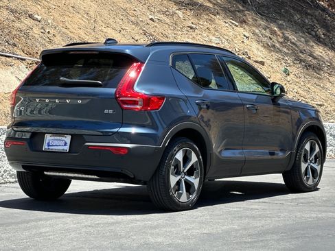 New 2026 Volvo XC40 B5 Plus AWD/4WD image 4