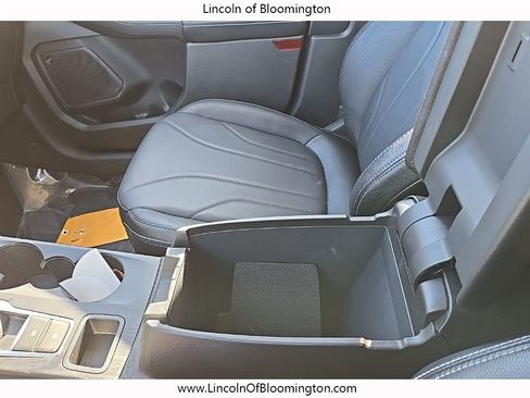 Used 2025 Ford Escape Platinum w/ Premium Technology Package image 37