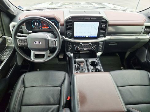 Used 2022 Ford F150 Lariat w/ Equipment Group 502A High AWD/4WD image 10