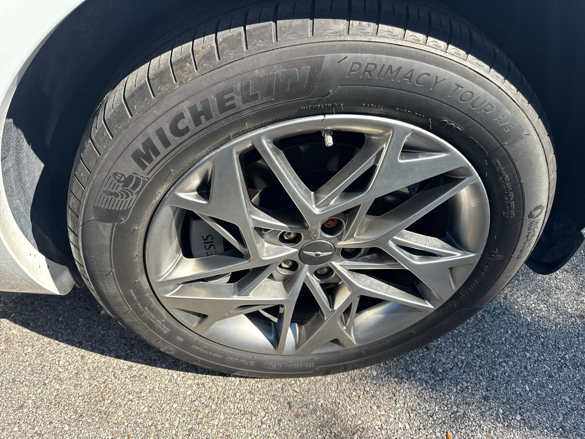 Used 2024 Genesis GV70 2.5T w/ Advanced Package AWD/4WD image 4