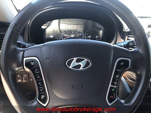 Used 2012 Hyundai Santa Fe Limited w/ Navigation Pkg 4 FWD image 12