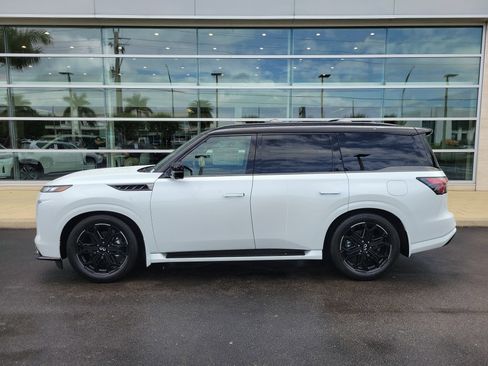 New 2026 INFINITI QX80 4WD image 7