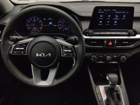 Used 2023 Kia Forte LXS w/ LXS Technology Package FWD image 22