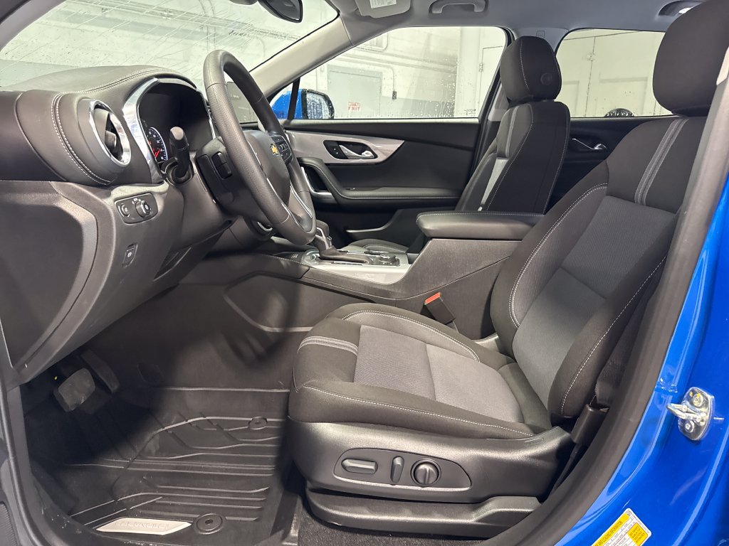 New 2026 Chevrolet Blazer LT w/ Convenience Package FWD image 21