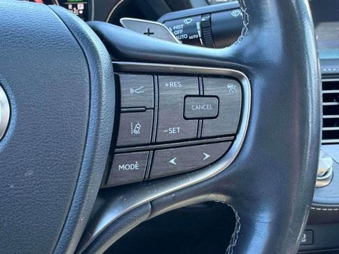 Used 2018 Lexus LS 500h AWD image 26
