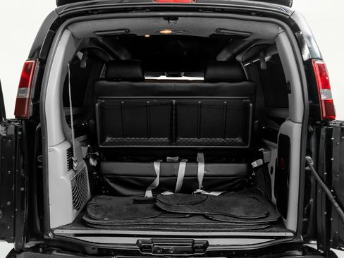 Used 2023 GMC Savana 2500 image 56