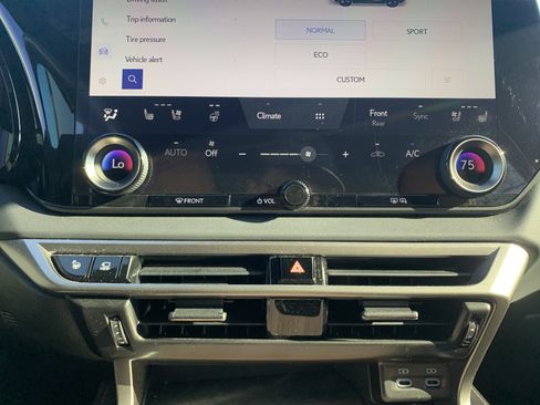 Certified 2024 Lexus RX 350 FWD image 28