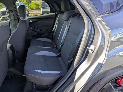 Used 2018 Ford Focus ST image 27