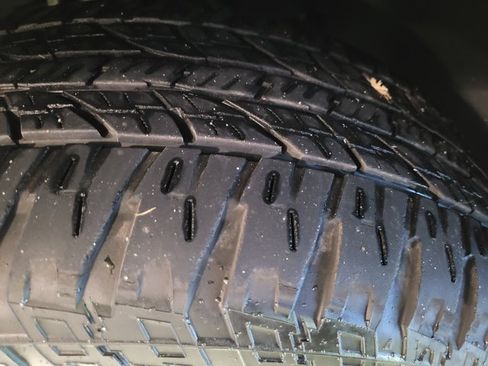 Used 2018 GMC Sierra 1500 SLT w/ SLT Premium Package image 44