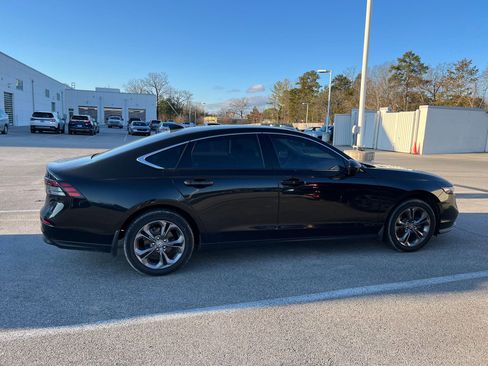 Certified 2023 Honda Accord EX image 5