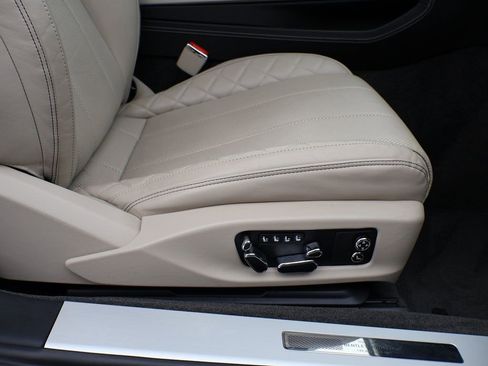 Used 2022 Bentley Continental GT image 12