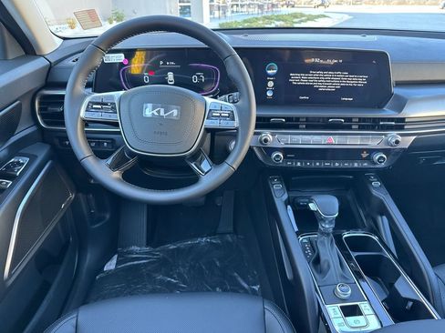 New 2025 Kia Telluride S image 24