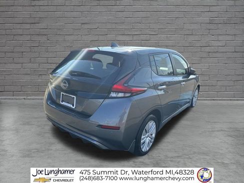 Used 2025 Nissan Leaf S FWD image 3