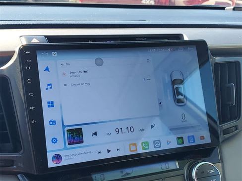 Used 2015 Toyota RAV4 Limited image 27