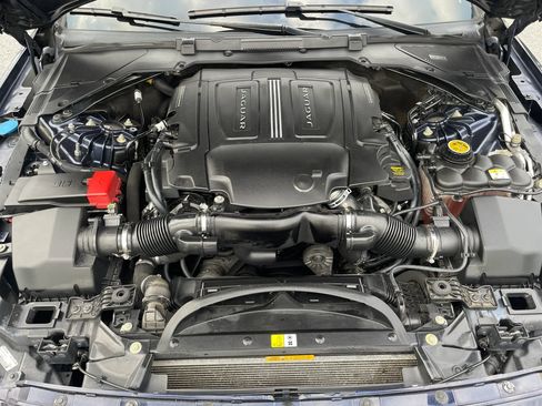 Used 2016 Jaguar XF Prestige RWD image 9