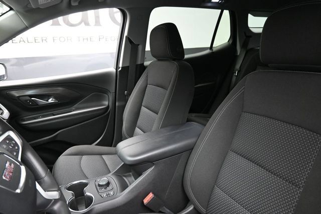 Used 2023 GMC Terrain SLE w/ Driver Convenience Package FWD image 16