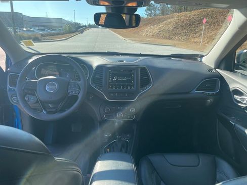 Used 2023 Jeep Cherokee Altitude Lux w/ Lux Elite Package image 25