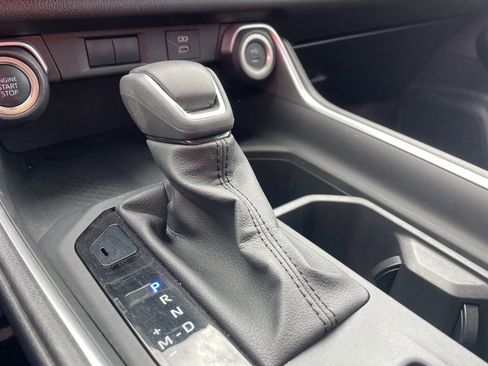 Used 2025 Toyota Grand Highlander AWD image 4