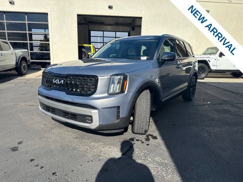 Used 2024 Kia Telluride SX Prestige AWD/4WD image 3