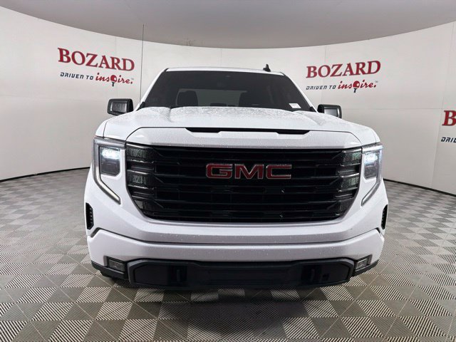 Used 2022 GMC Sierra 1500 Elevation RWD image 2