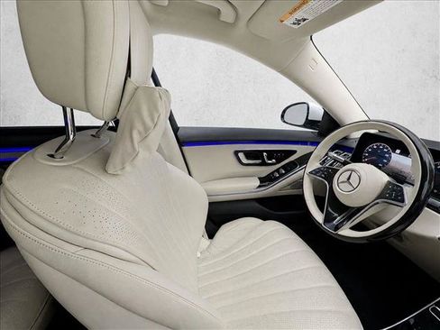 Used 2022 Mercedes-Benz S 500 4MATIC image 15