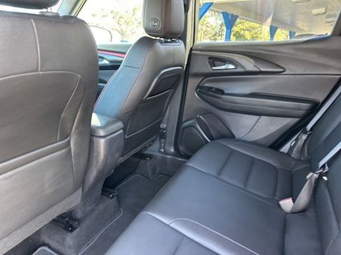Used 2024 Chevrolet TrailBlazer RS image 33