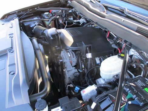 Used 2015 Chevrolet Silverado 2500 LT w/ LT Convenience Package image 38