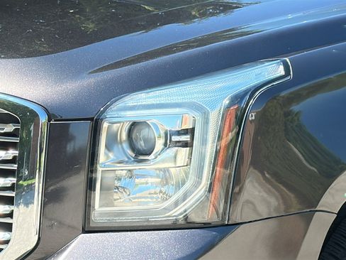 Used 2018 GMC Yukon Denali w/ Open Road Package AWD/4WD image 4