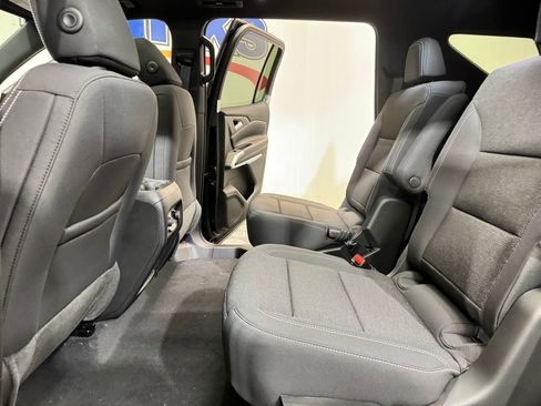 New 2026 Chevrolet Traverse LT w/ Sun and Wheel Package AWD/4WD image 10