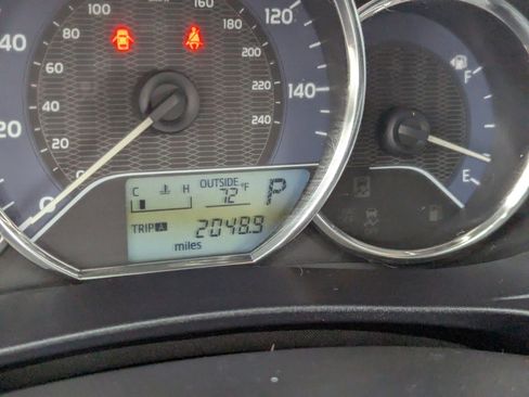 Used 2015 Toyota Corolla L image 28