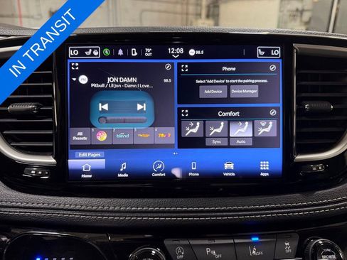Used 2023 Chrysler Pacifica Touring-L AWD/4WD image 9