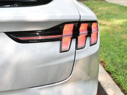 Used 2021 Ford Mustang Mach-E Select RWD image 32