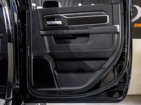 Used 2024 RAM 2500 Big Horn w/ Safety Group image 37