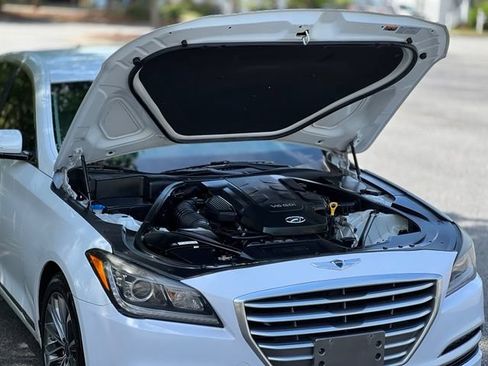 Used 2016 Hyundai Genesis 3.8 RWD image 38