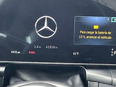 Used 2024 Mercedes-Benz GLC 300 4MATIC image 13