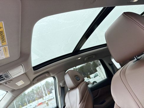 Certified 2023 Acura MDX SH-AWD w/ Technology Package image 28